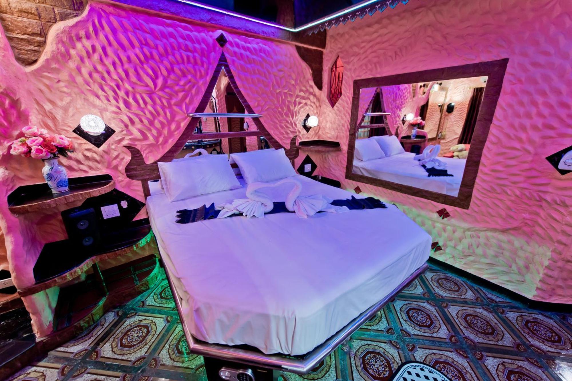 Hotel Penthouse Pattaya Exterior foto