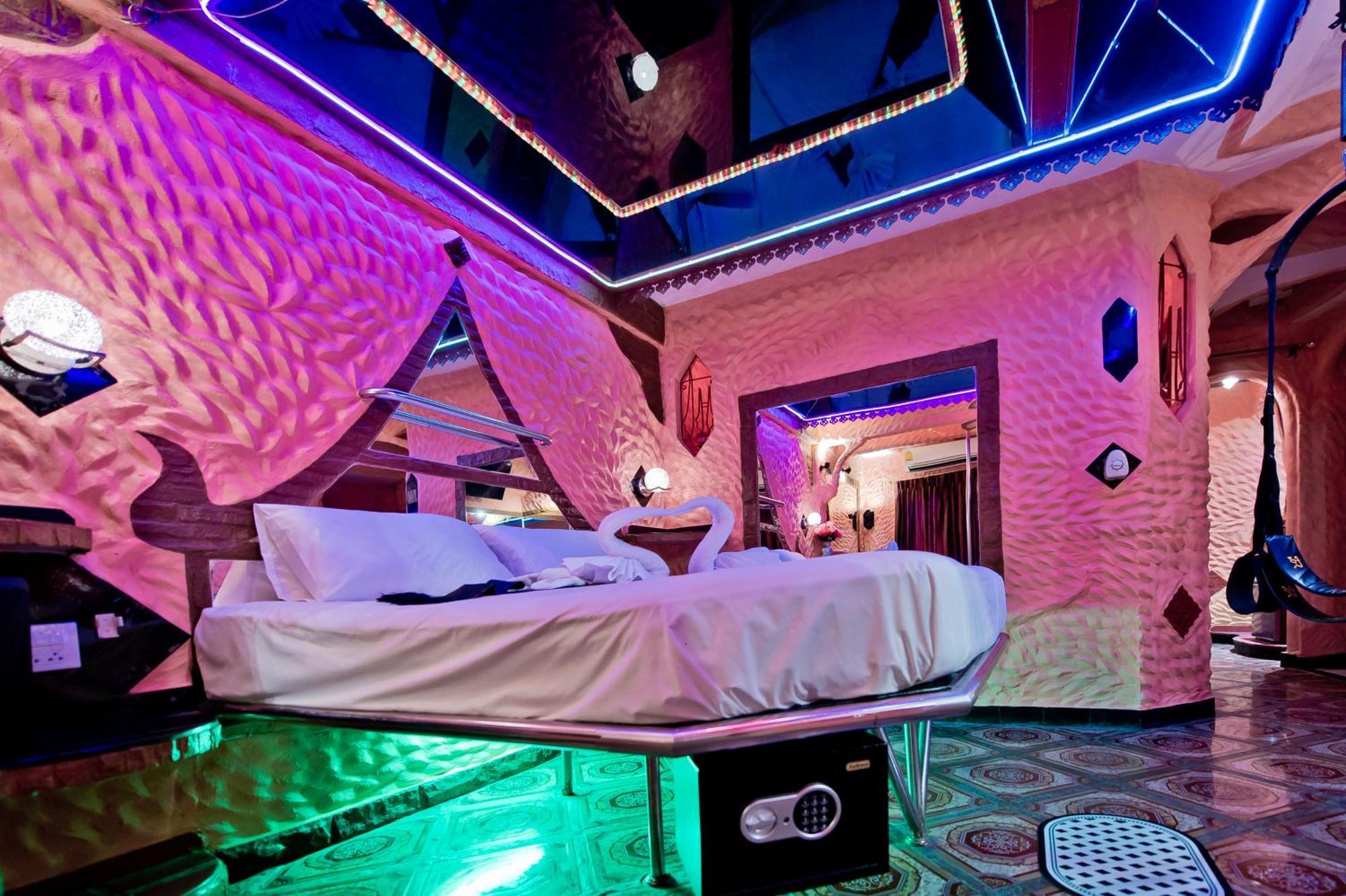 Hotel Penthouse Pattaya Exterior foto
